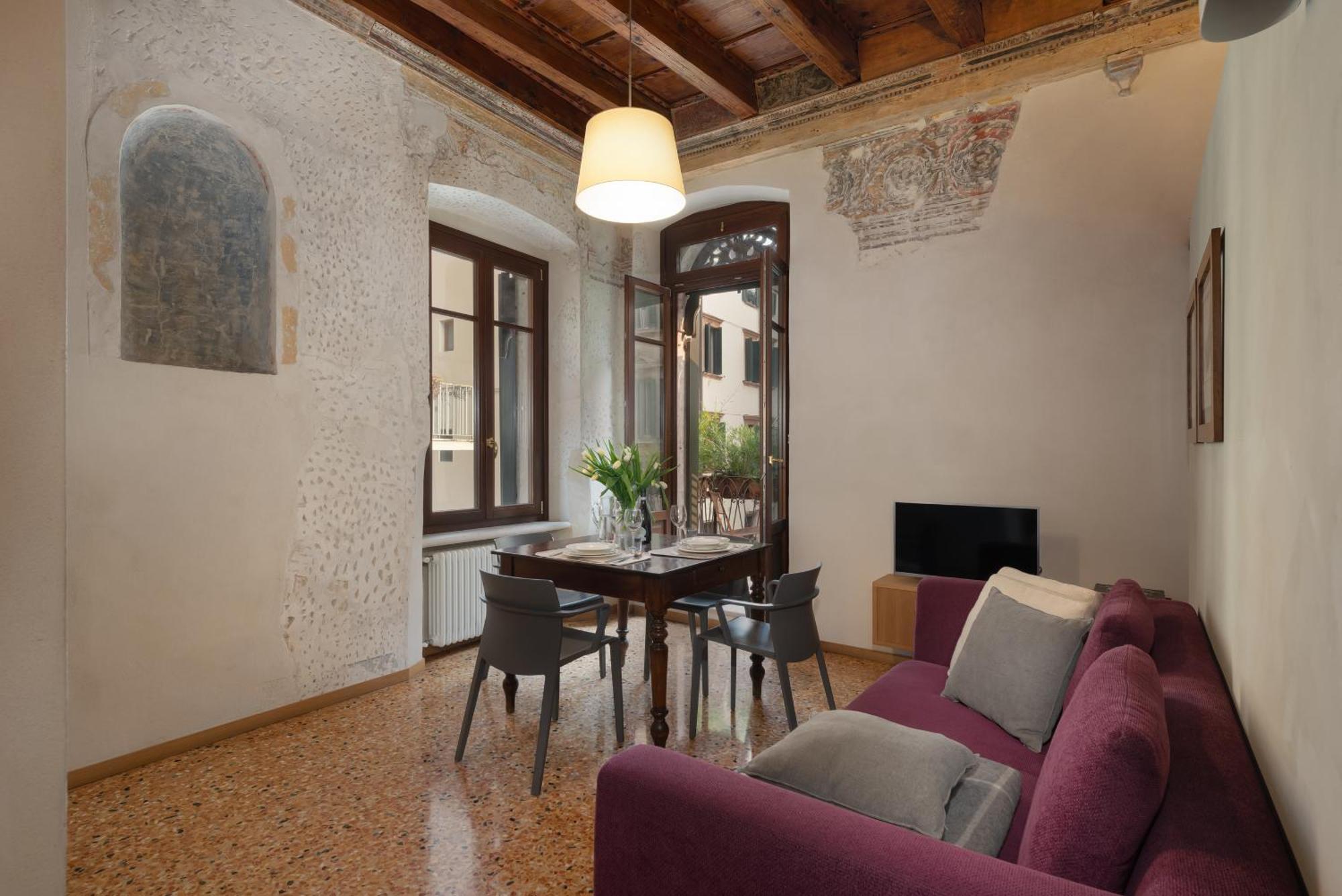 Residenza Roccamaggiore Верона Экстерьер фото
