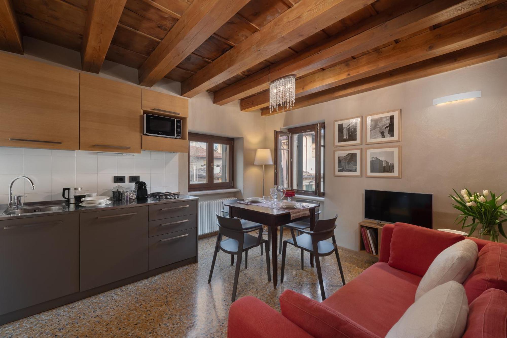 Residenza Roccamaggiore Верона Экстерьер фото